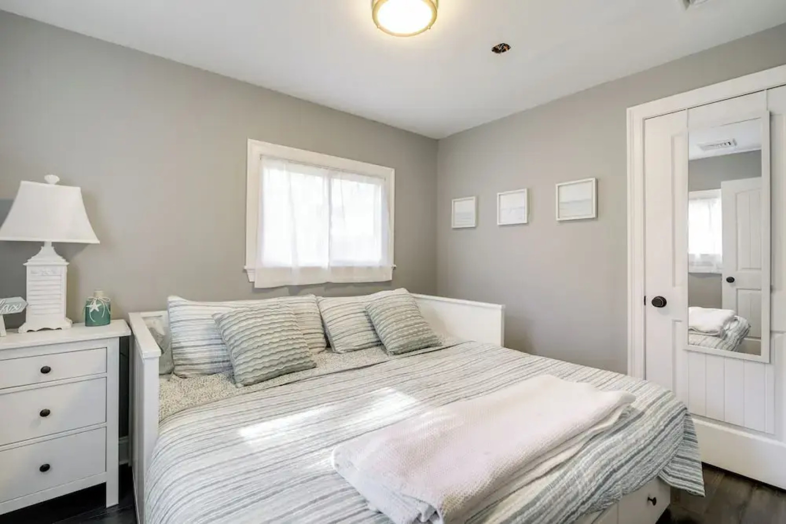 Lovely Dennis Cottage - Walk to Beach!