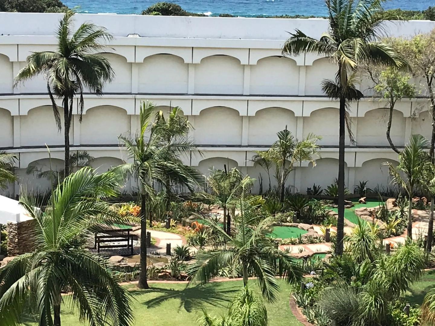 Umhlanga Beach Front 4 Sleeper
