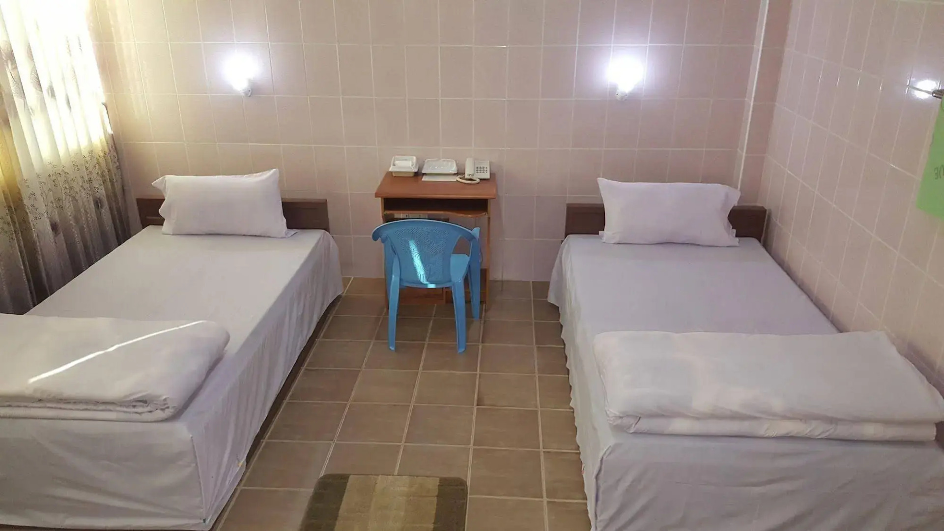 Red Dragon Hotel Hsipaw