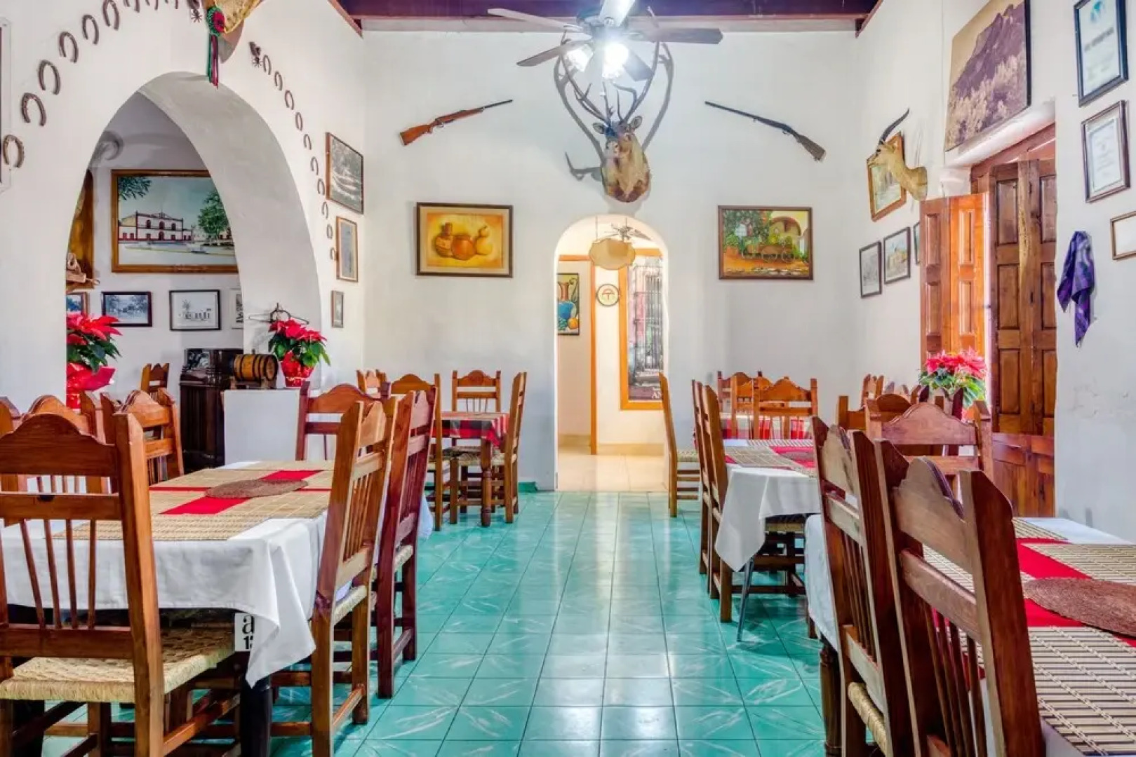 Oyo Restaurante Y Hotel Ancira