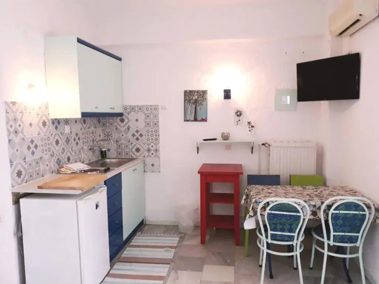 Brunis Apartments