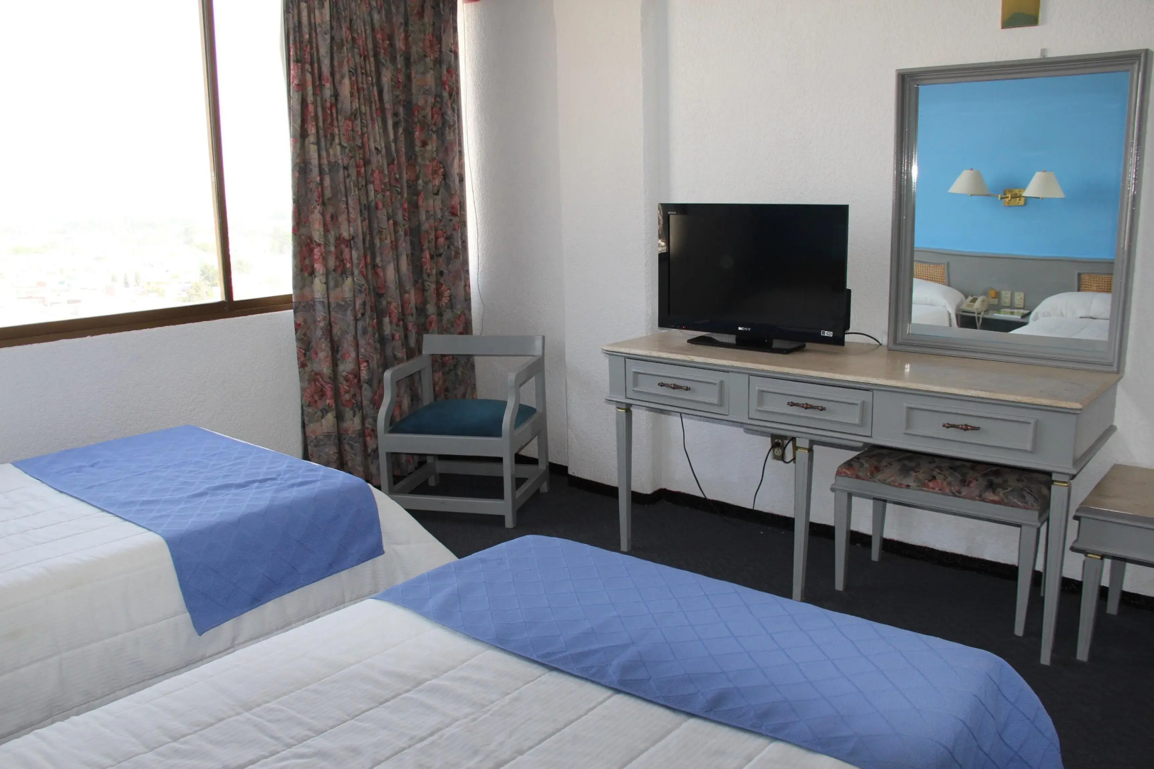 Hotel Parador Del Rio