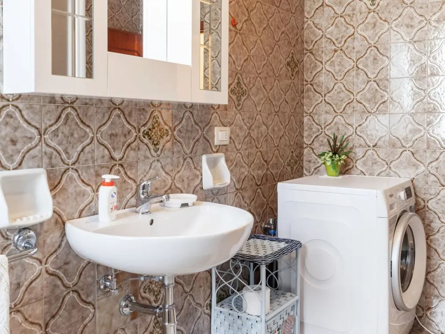 Spacious Apartment in Subbiano With Garden