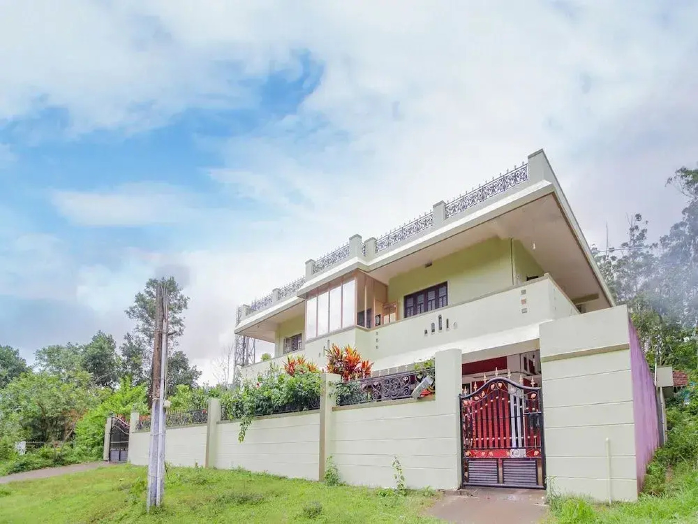 OYO 11961 Breezee Homes