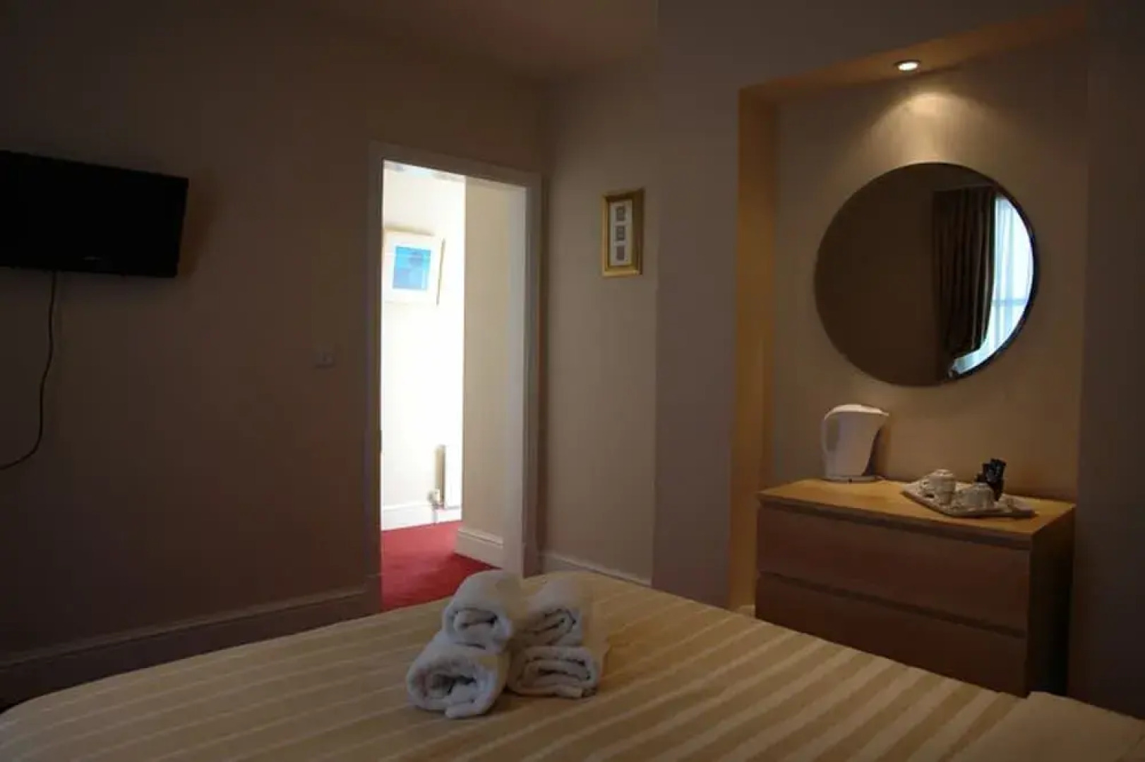 The Moon And Sixpence