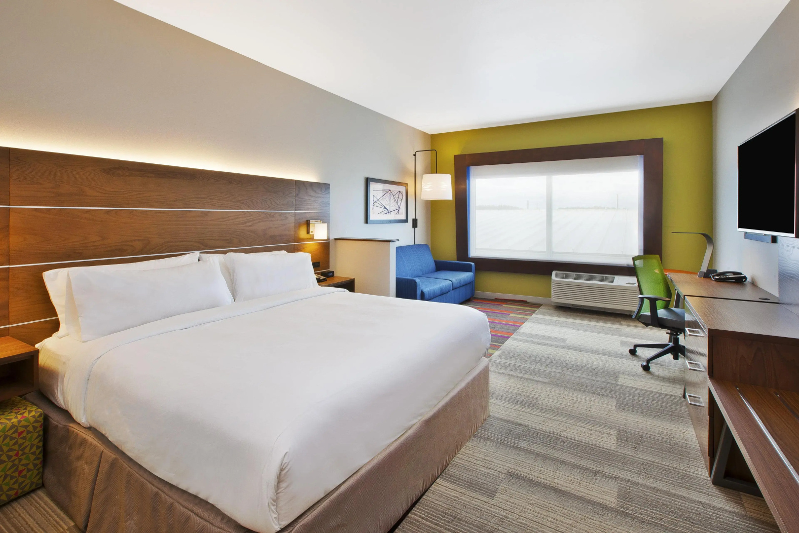 Holiday Inn Express & Suites South Hill by IHG