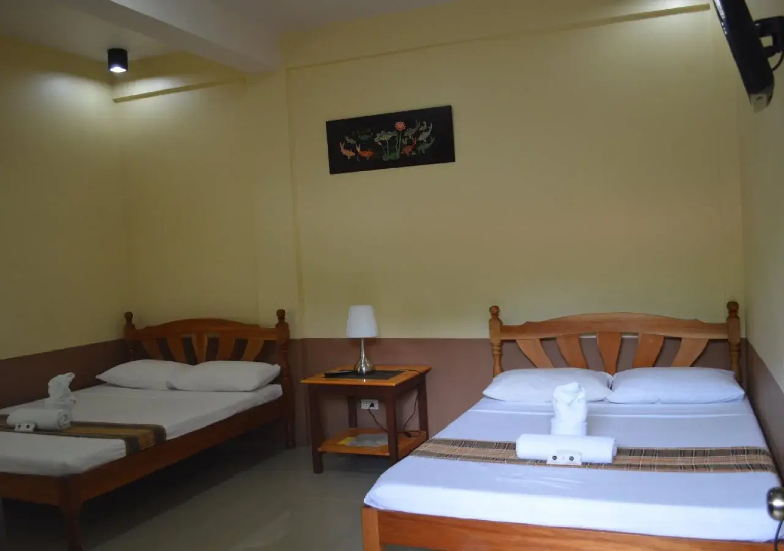 Diakopes Inn - Hostel