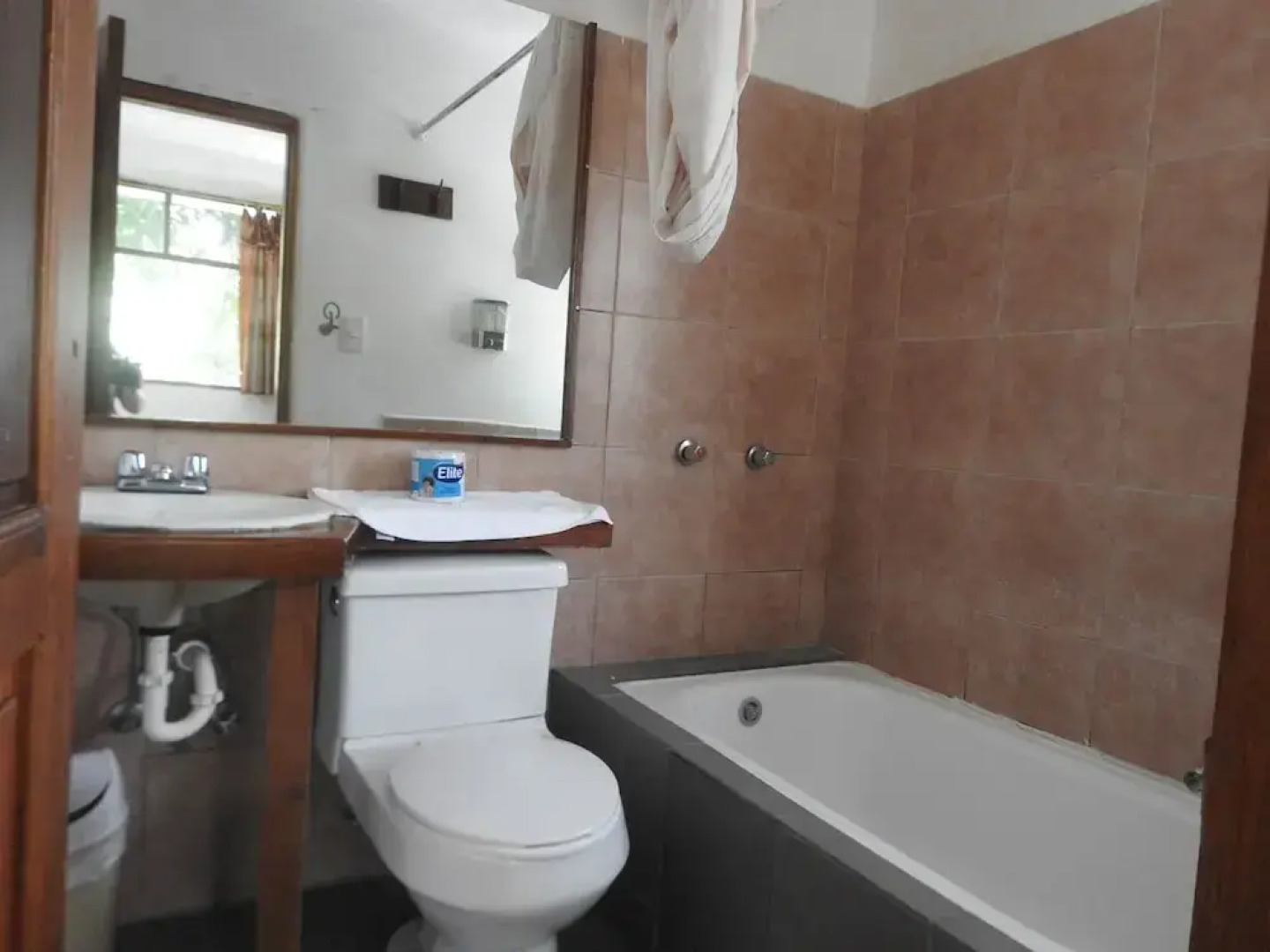 Biohostal Mindo Cloud Forest