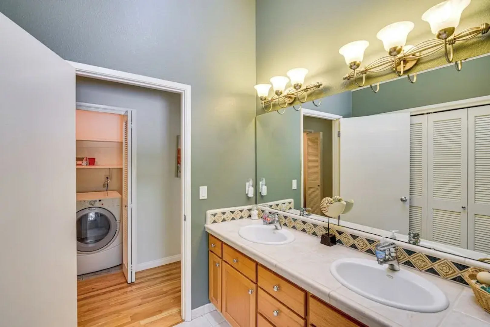 Aptos Home w/ Decks & Hot Tub - 2 Mi to Beach!