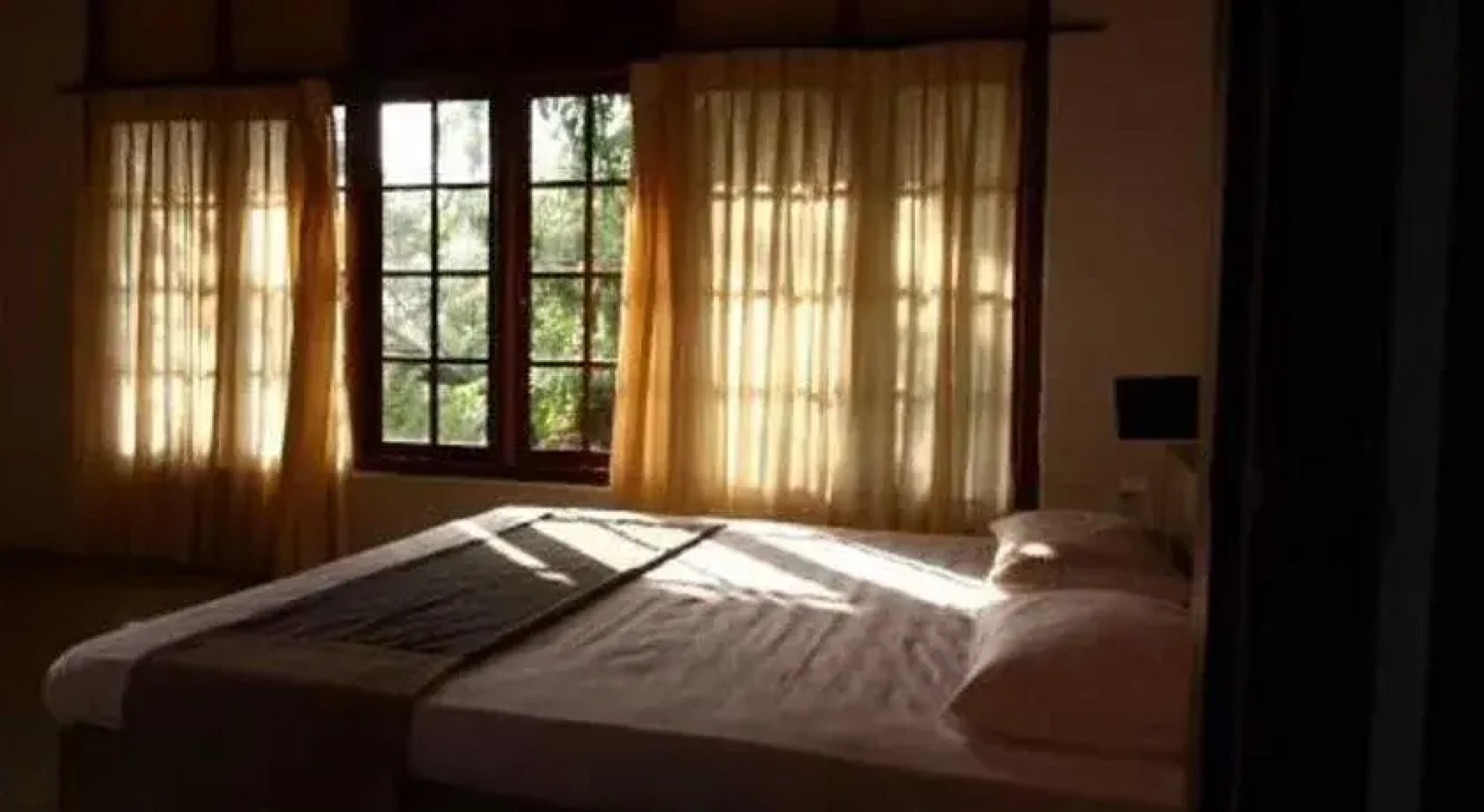 Bandura Kalawana Hotel