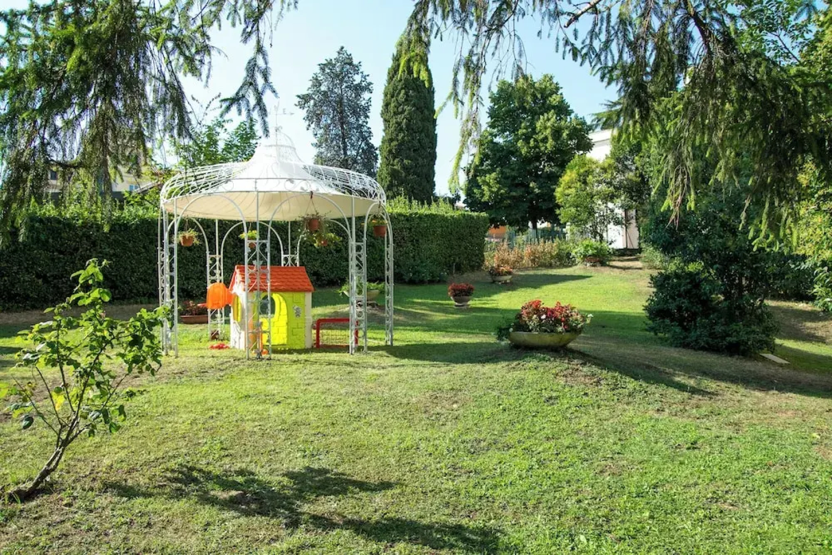 Massimi City Garden Hotel