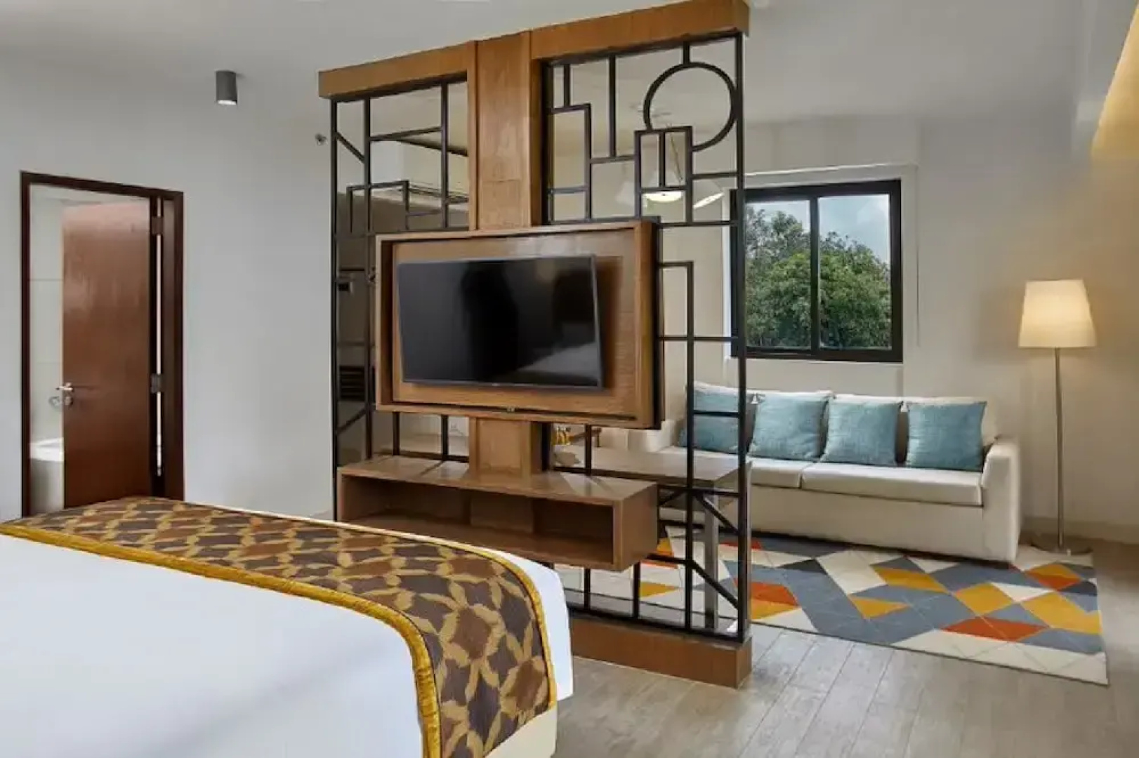 Quest Hotel Tagaytay City