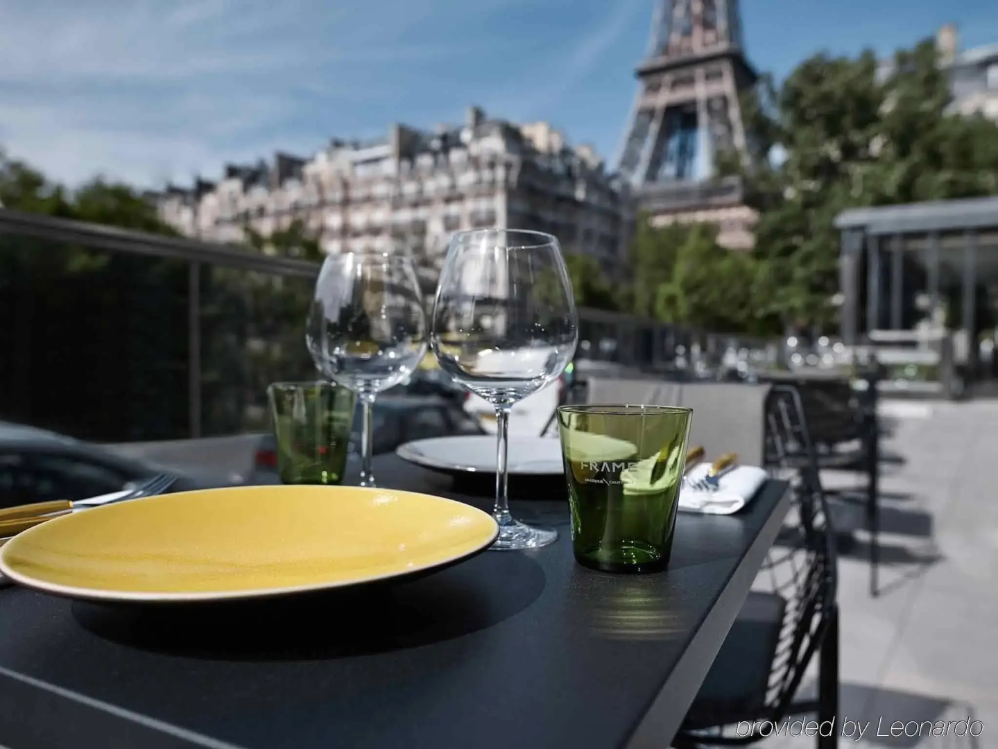 Отель Pullman Paris Tour Eiffel