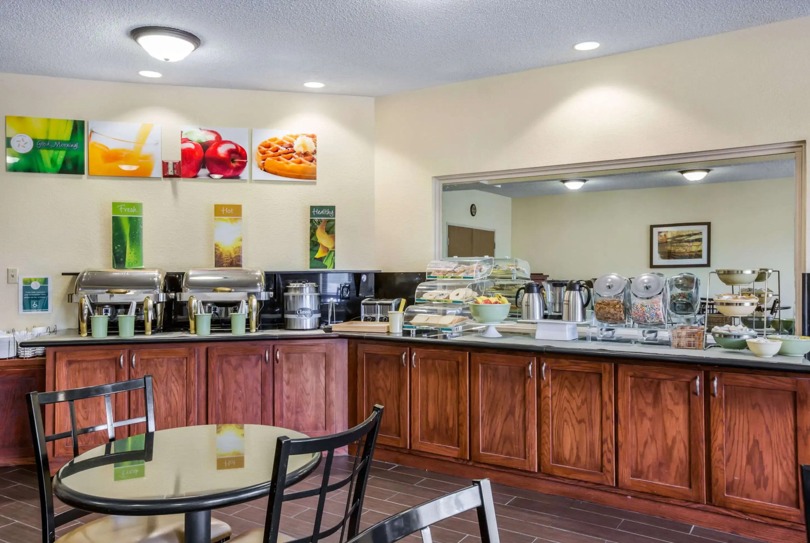 Quality Inn & Suites Lawrence - University Area