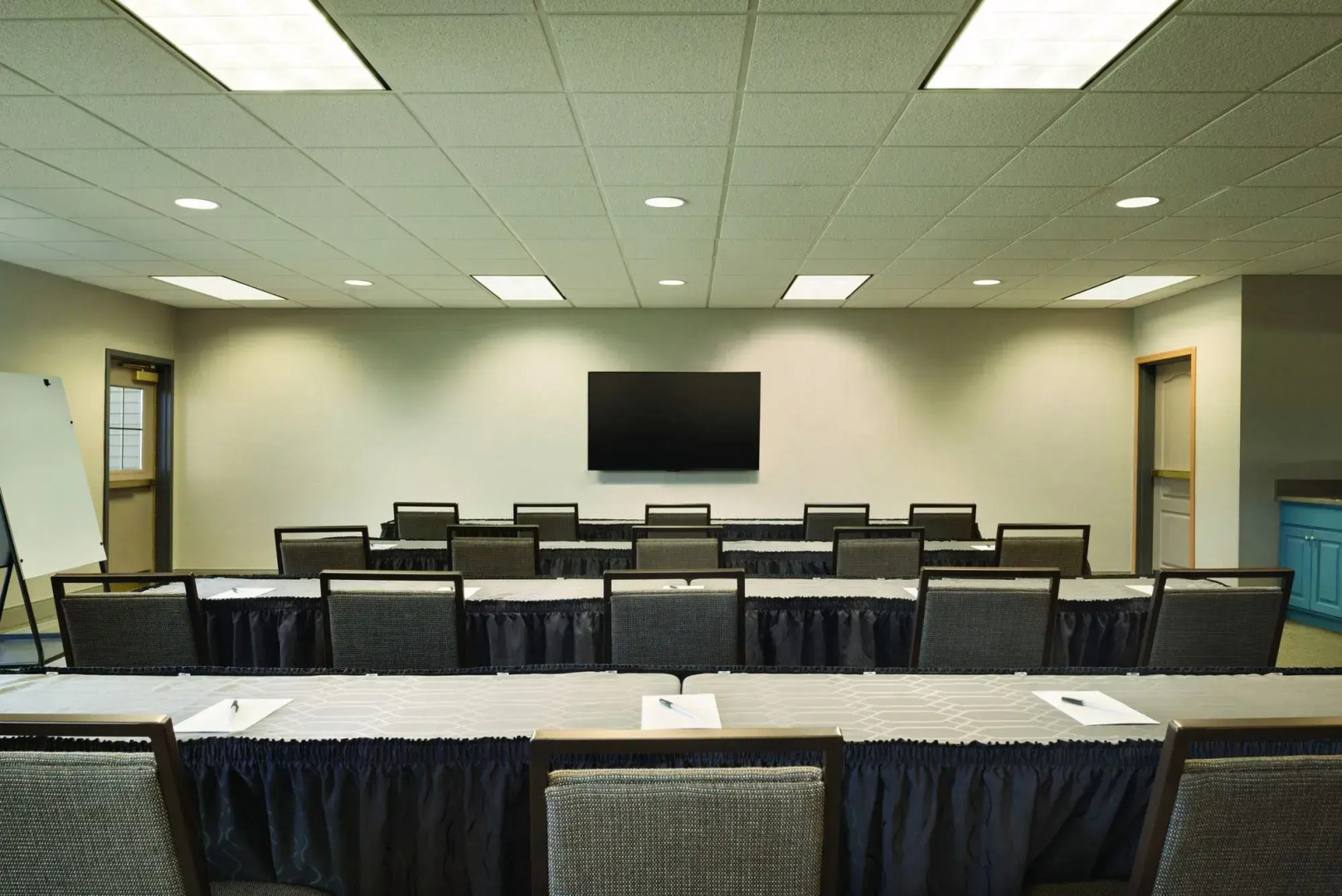 Country Inn & Suites by Radisson, Coralville, IA