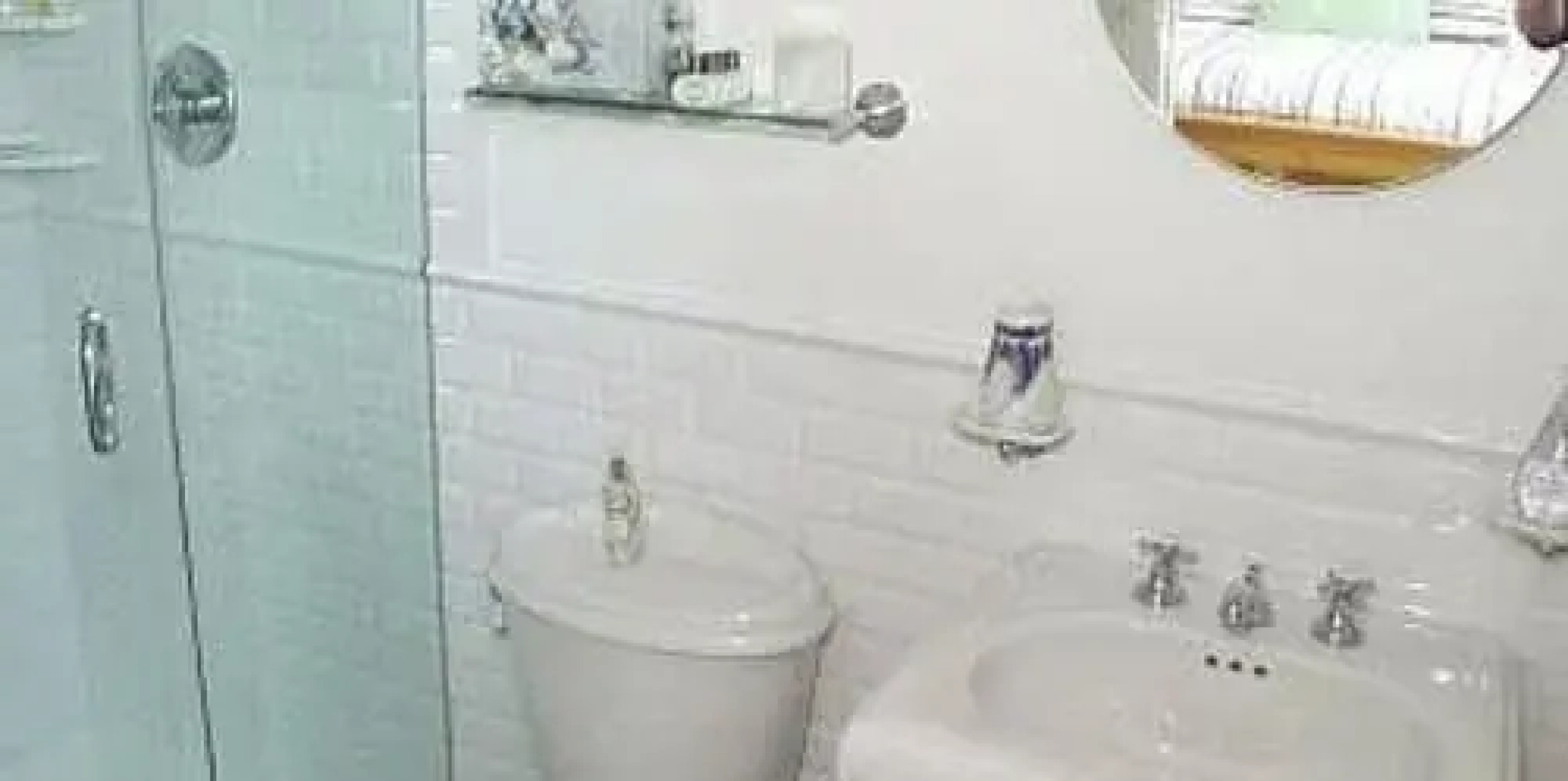 Seatuck Cove House Waterfront B&B