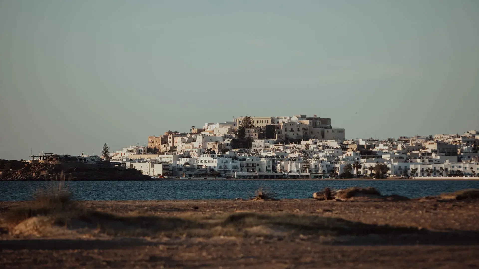 Sunday Luxury Suites Naxos