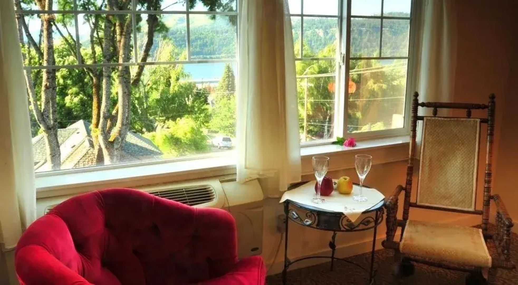 Villa Columbia Bed & Breakfast