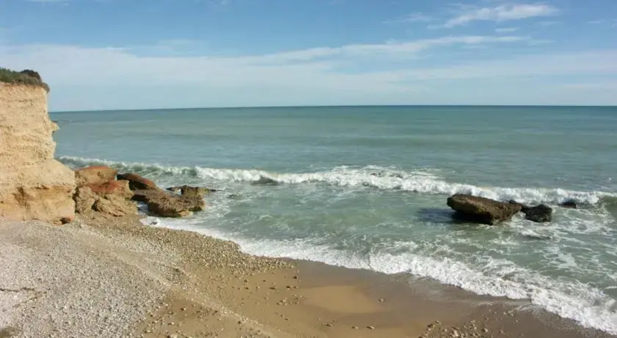 Montero III by Golfinc