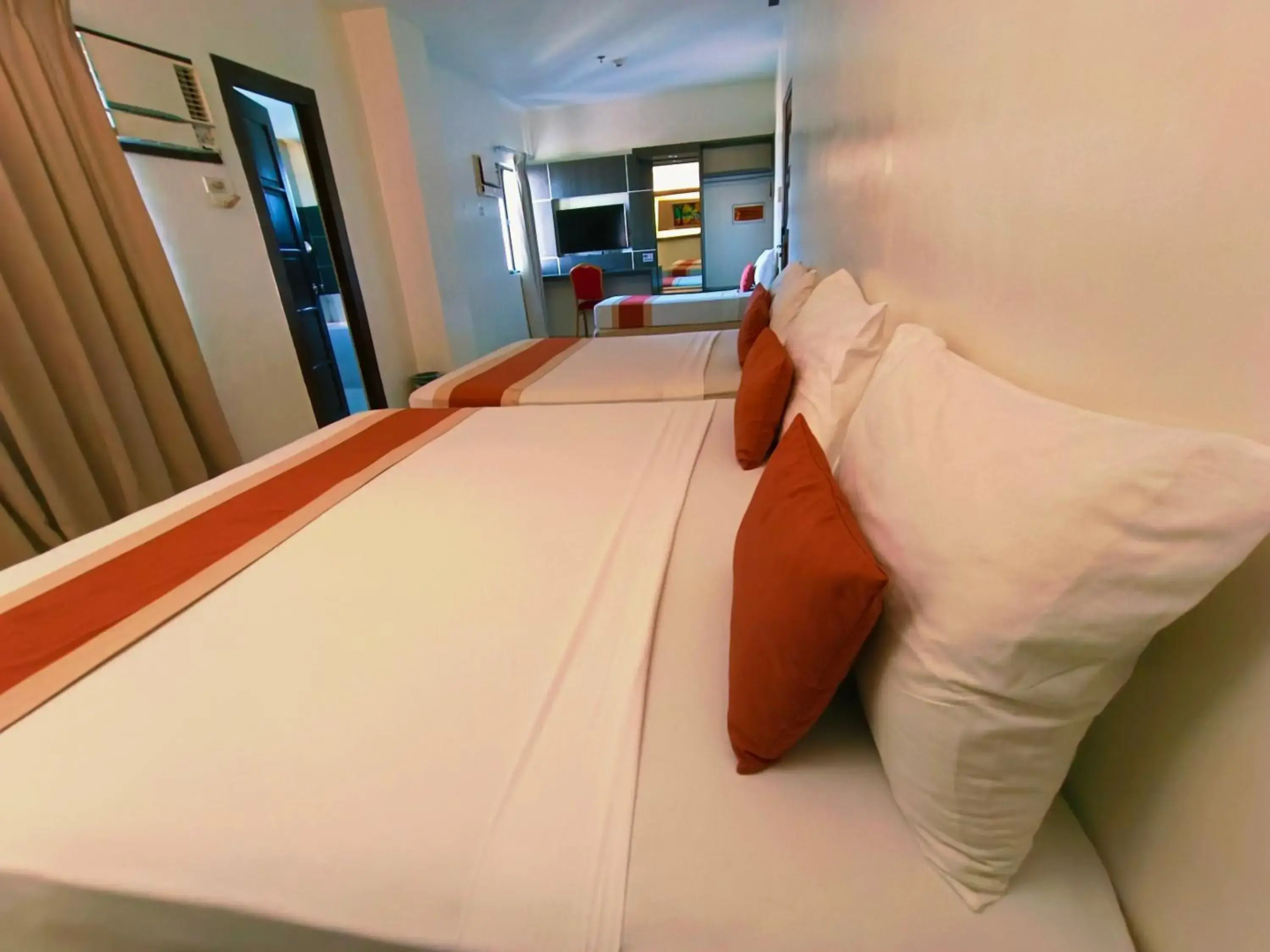 Southpole Central Hotel