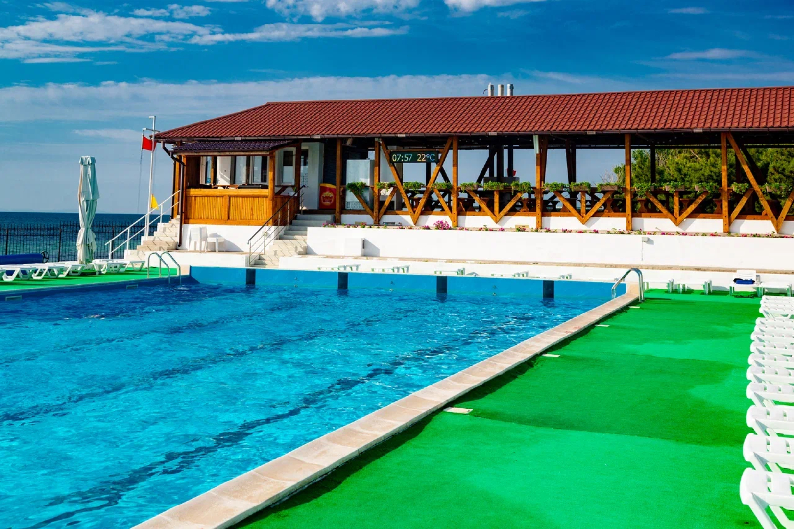 Zolotoj bereg(Evpatorija)