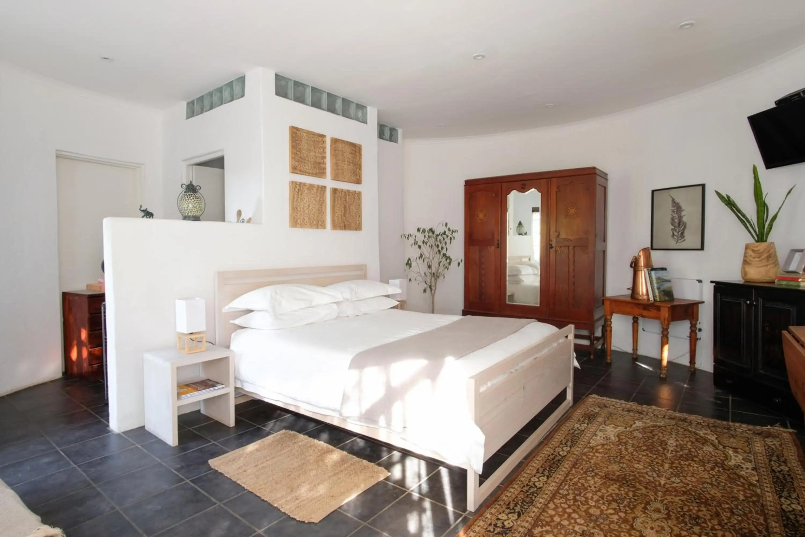 Kogman and Keisie Guest Farm