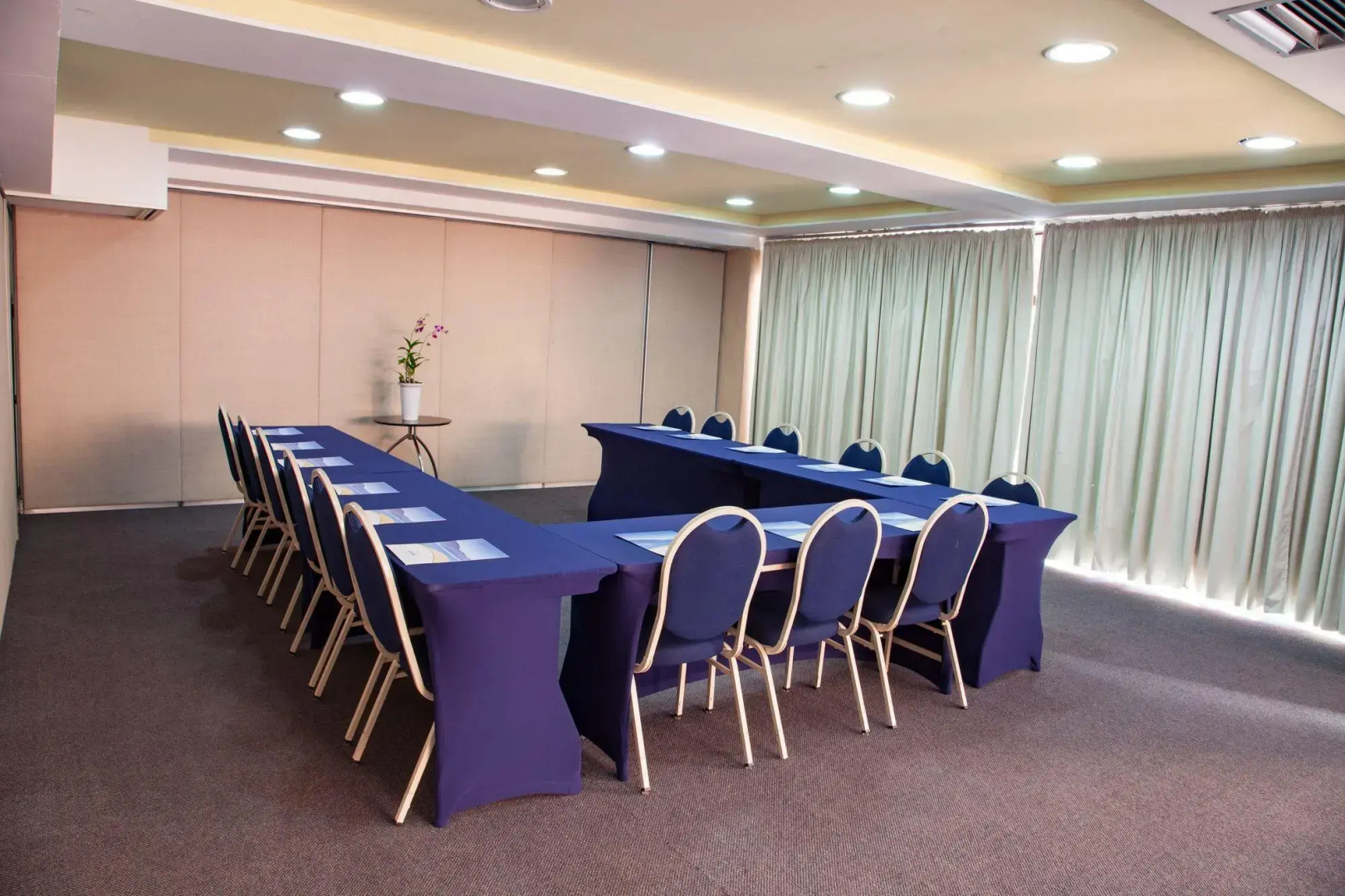 Jurerê Beach Village