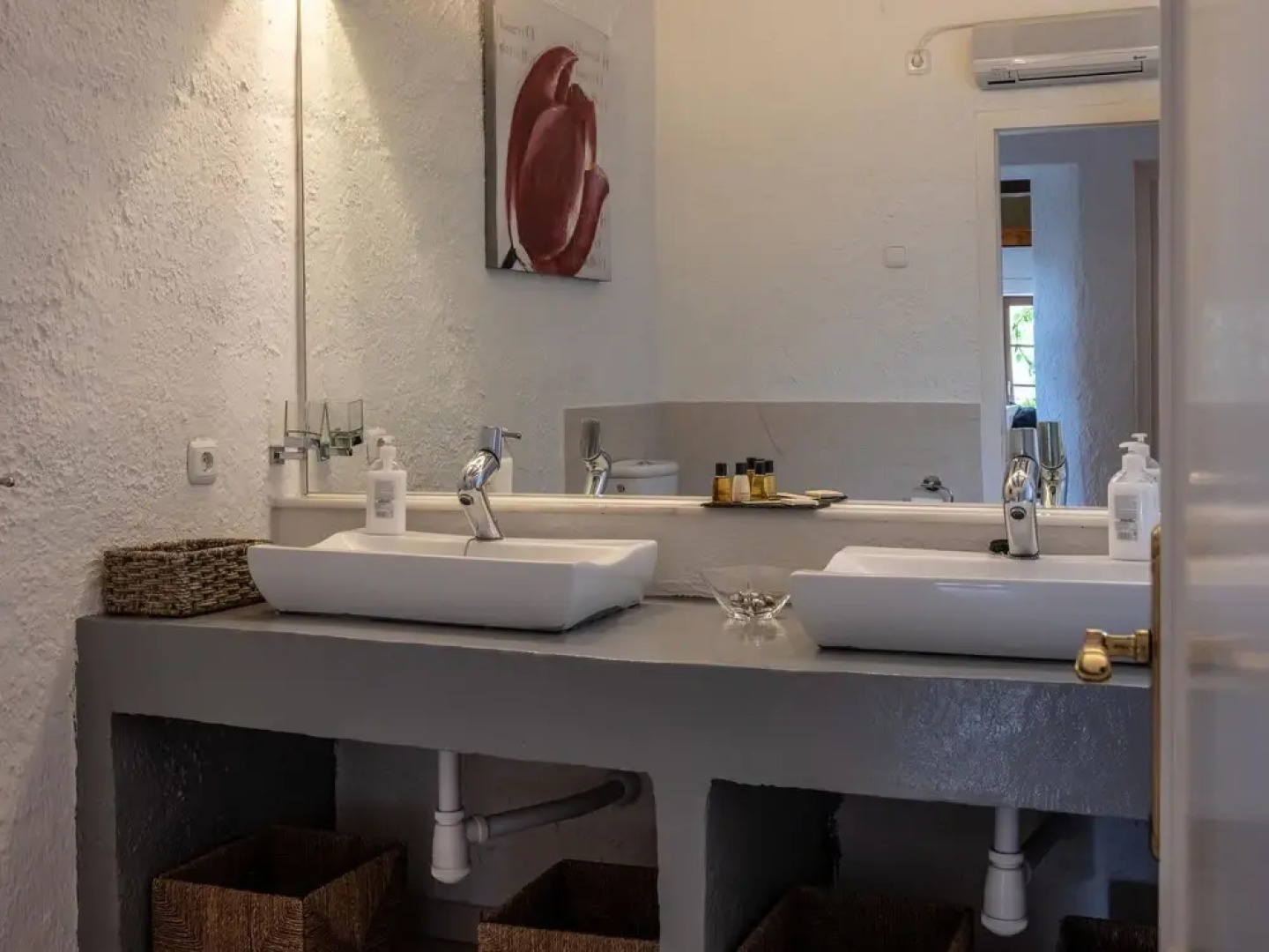 Opulent Villa in Casares With Luxurious Pool House & Jacuzzi