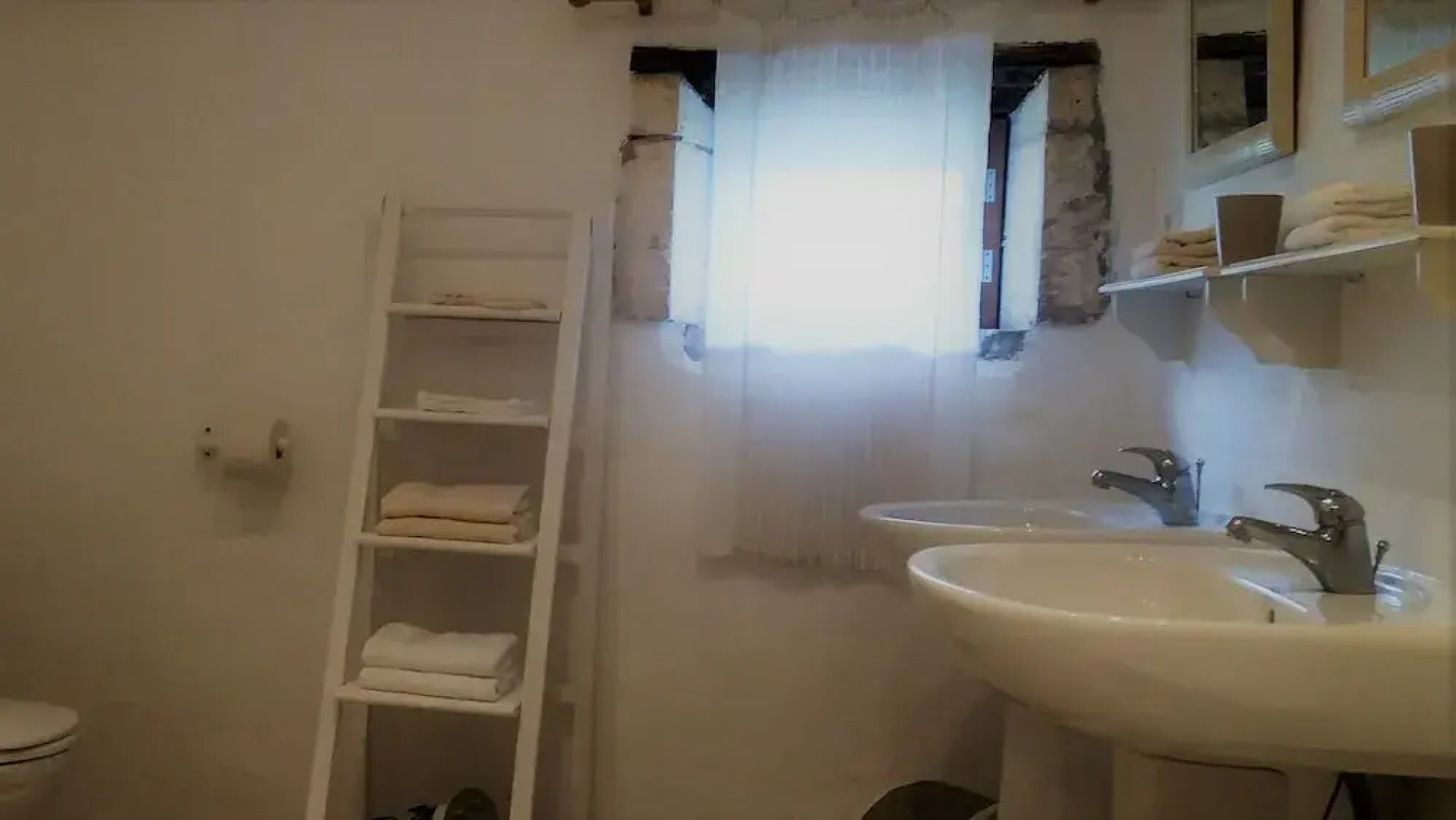 La Grange De L’etang Des Faures