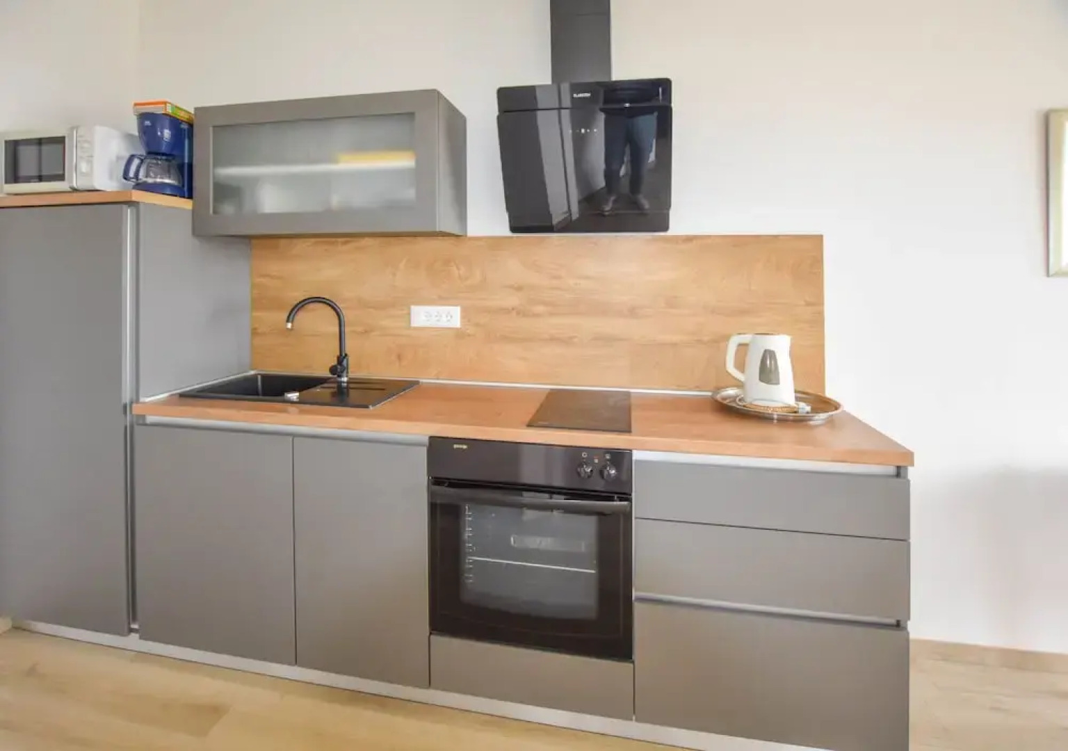 Apartments and Room Danijel