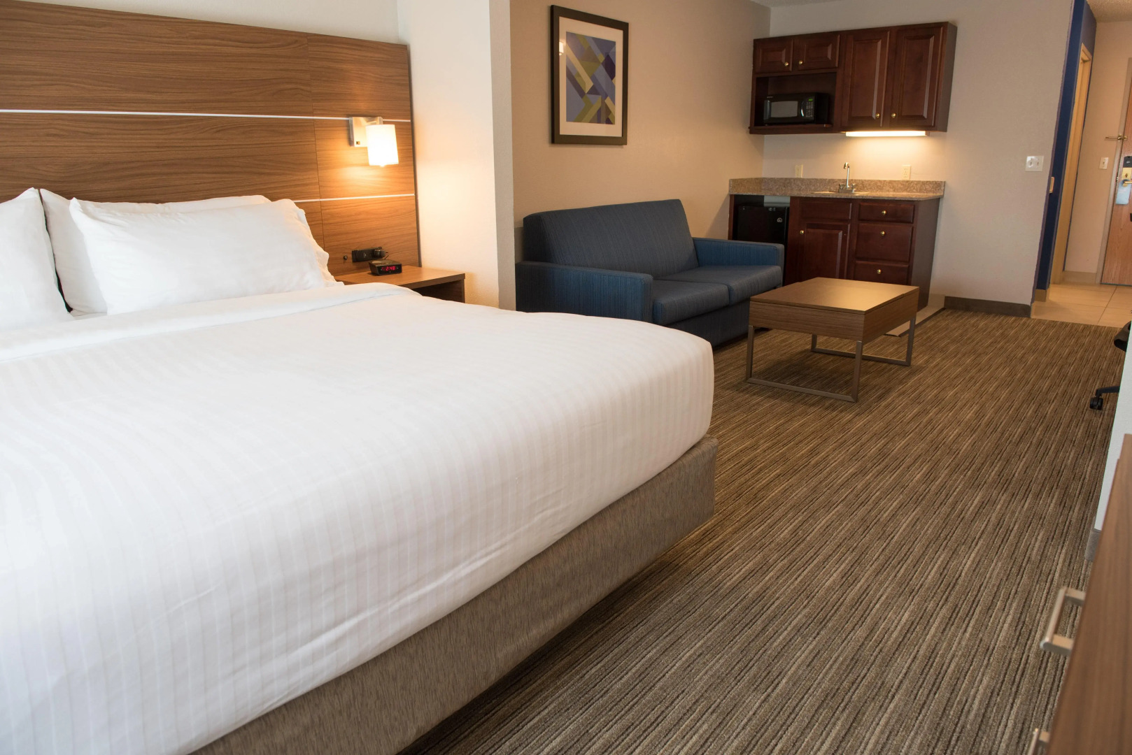 Holiday Inn Express & Suites Elkhart by IHG