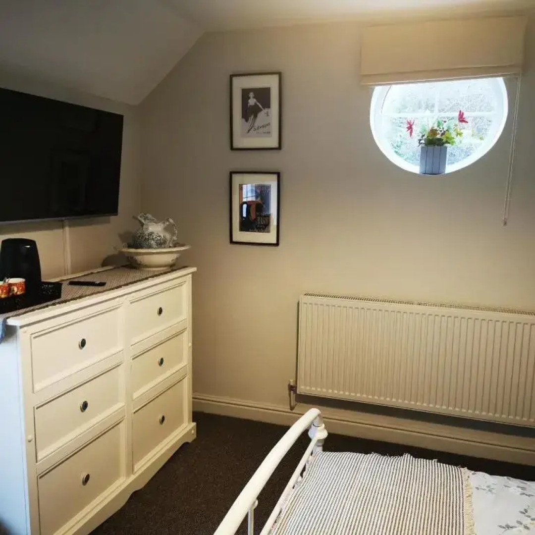 Rooms by the River at Glan Aber