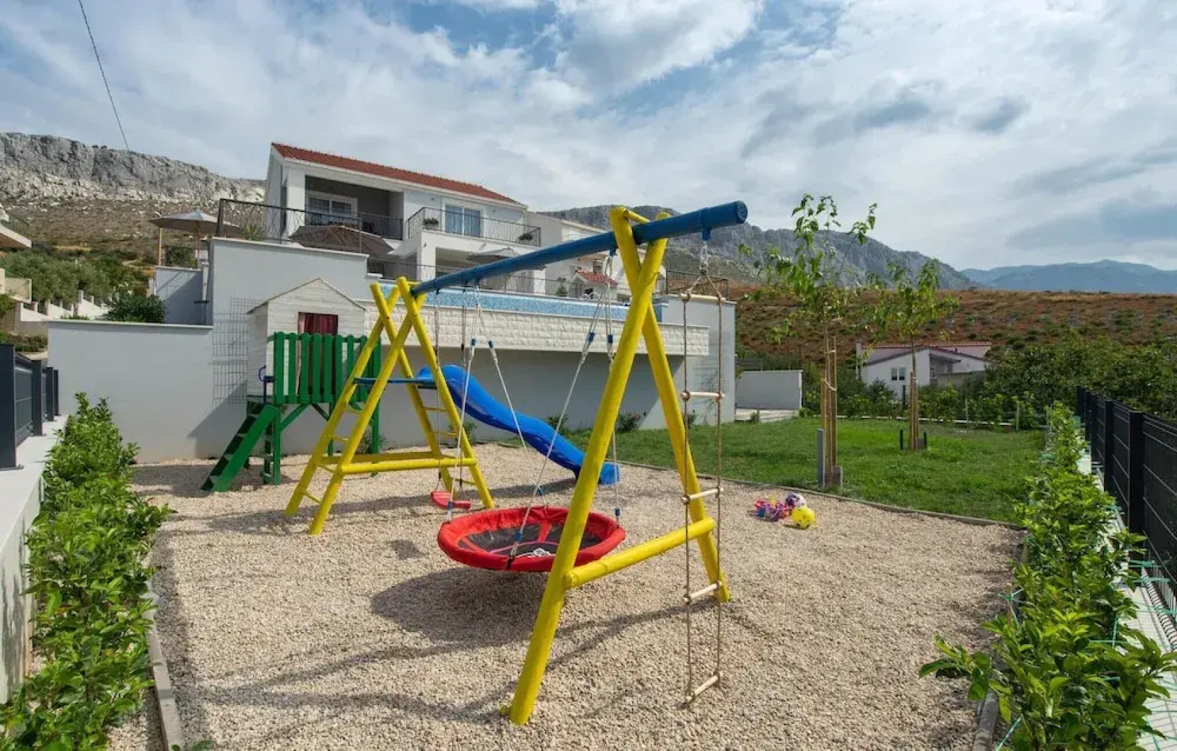 Beautiful Home in Kucine With 4 Bedrooms, Wifi and Outdoor Swimming Pool