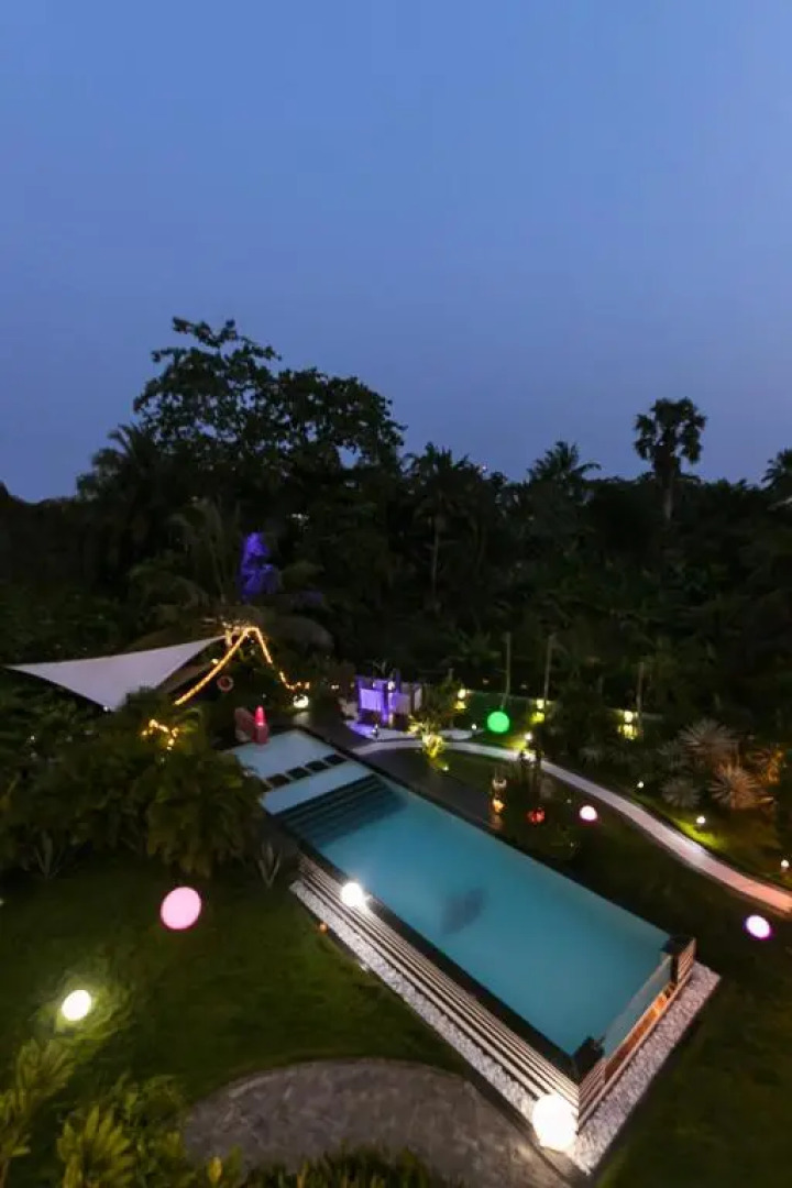 Red Mango Apartment Hotel