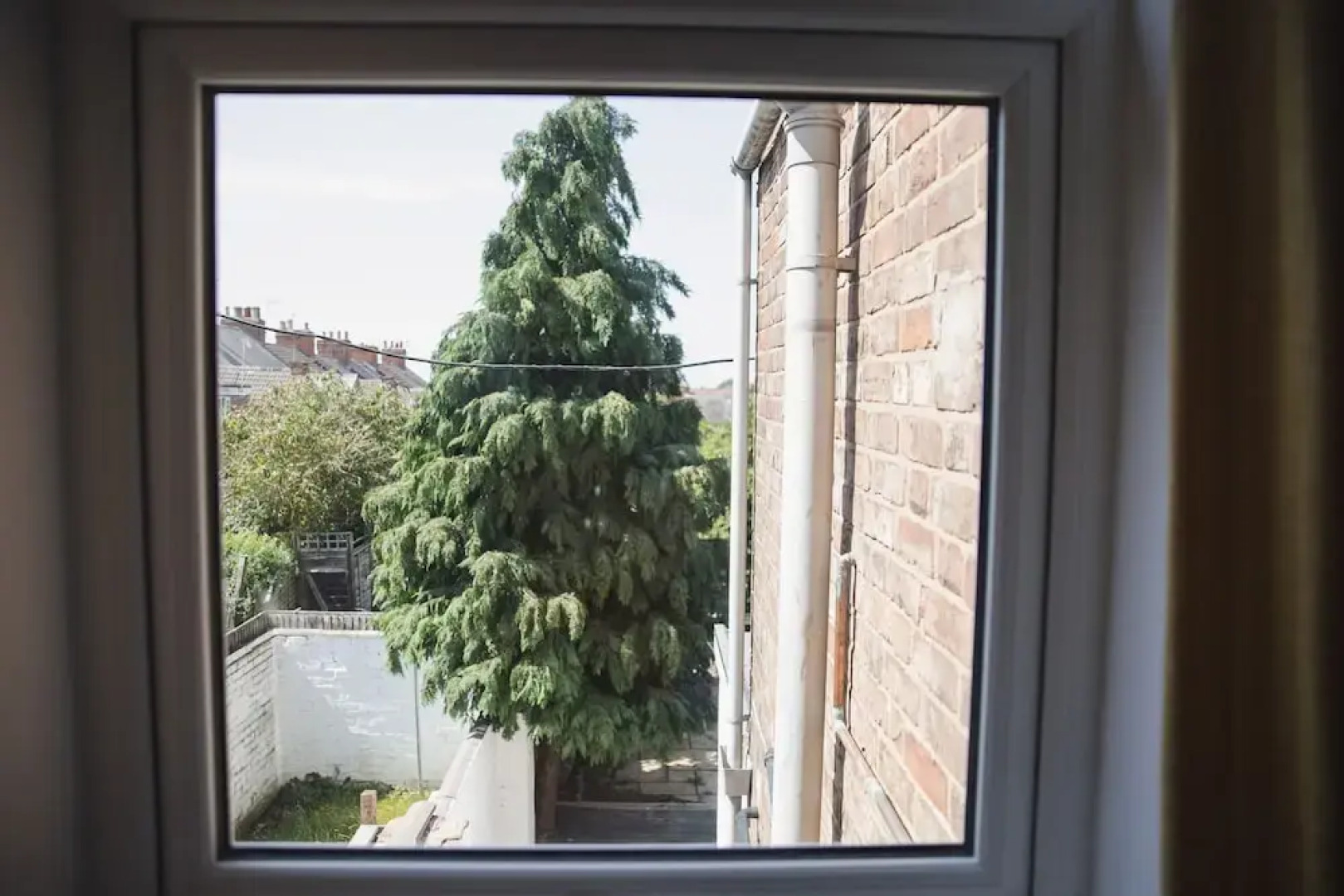 Riverside Park House by Paymán Club