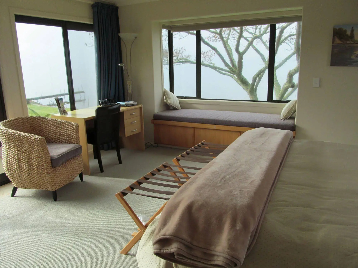 Nicara Lakeside Lodge