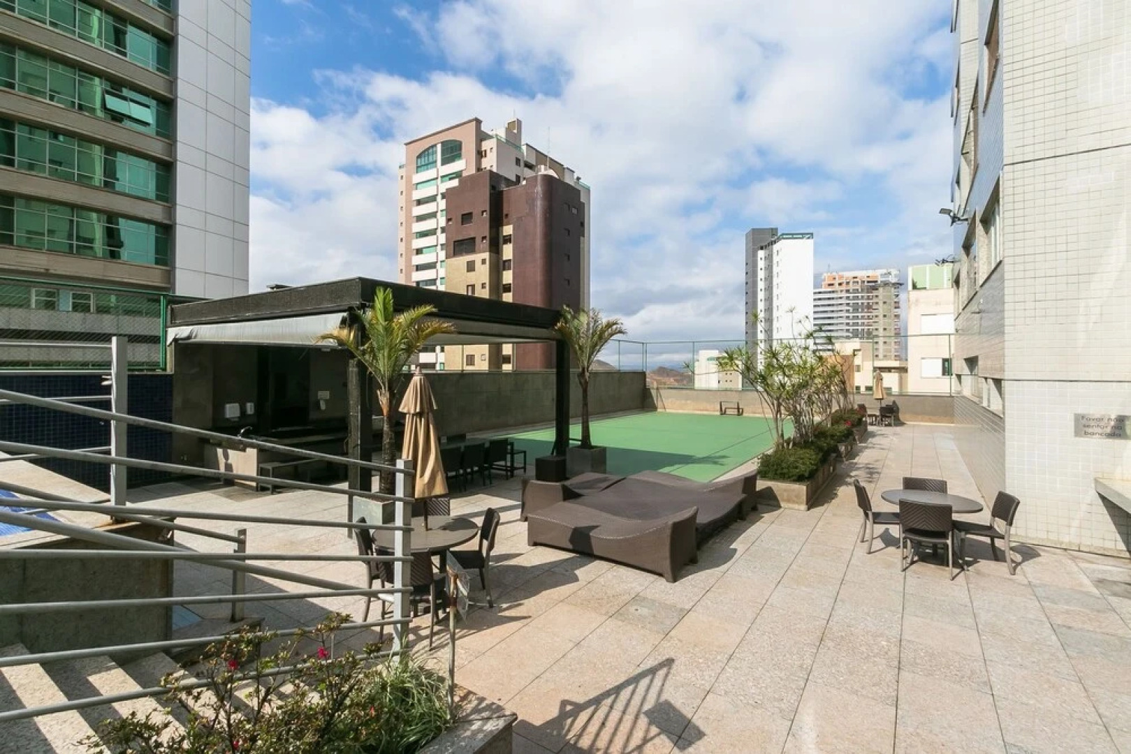 2 quartos no Vila da Serra