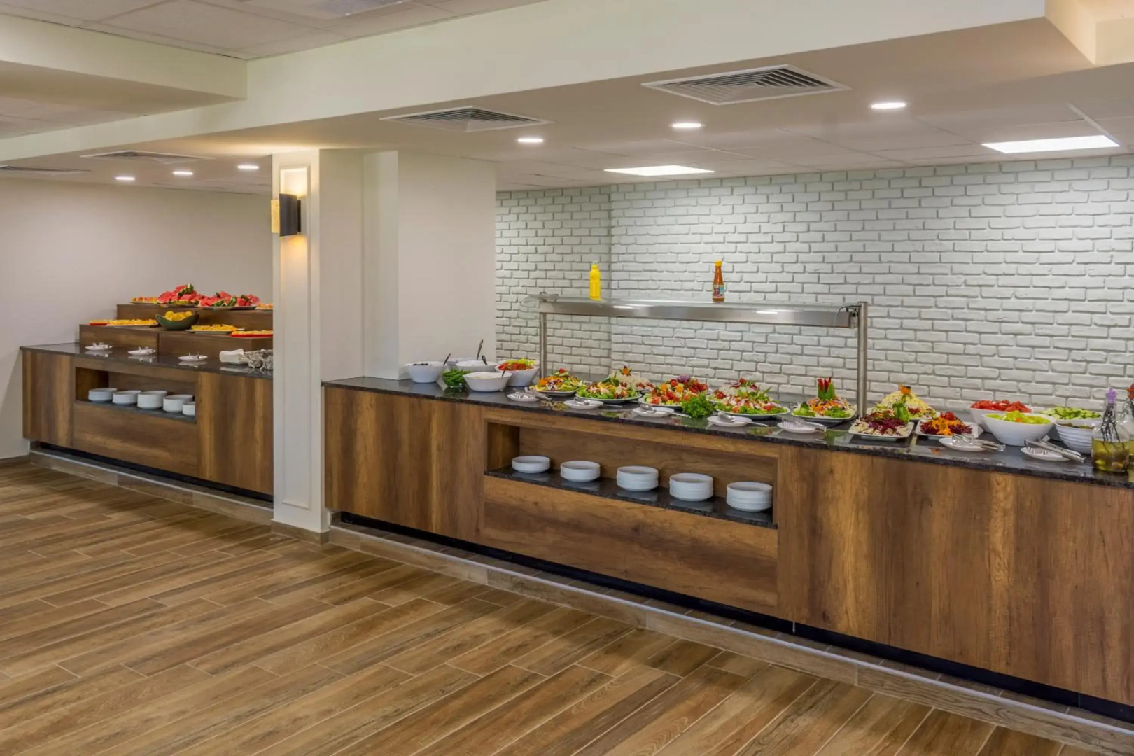 Queen Nelly Hotel Park