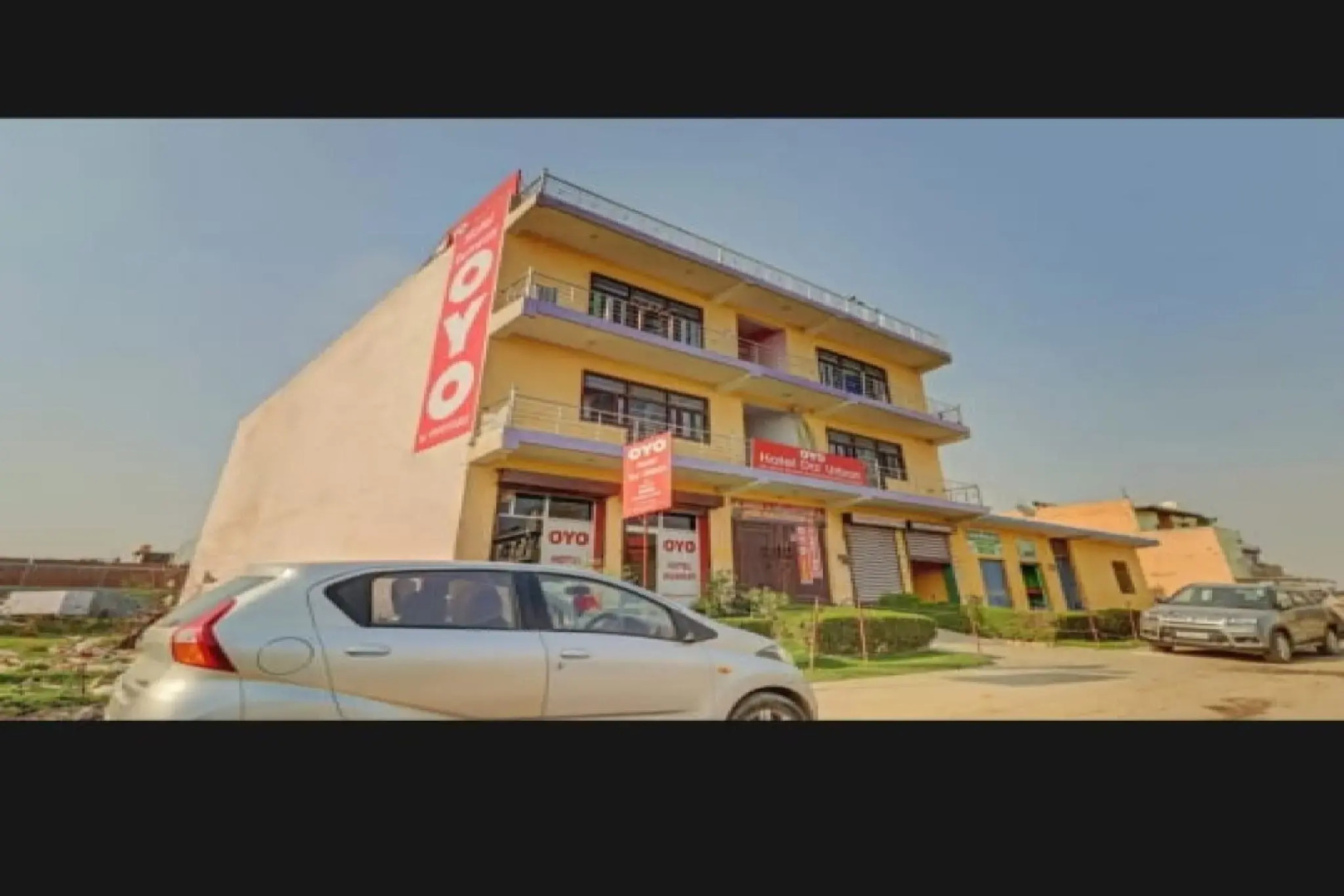 POP 84421 Hotel Hometown