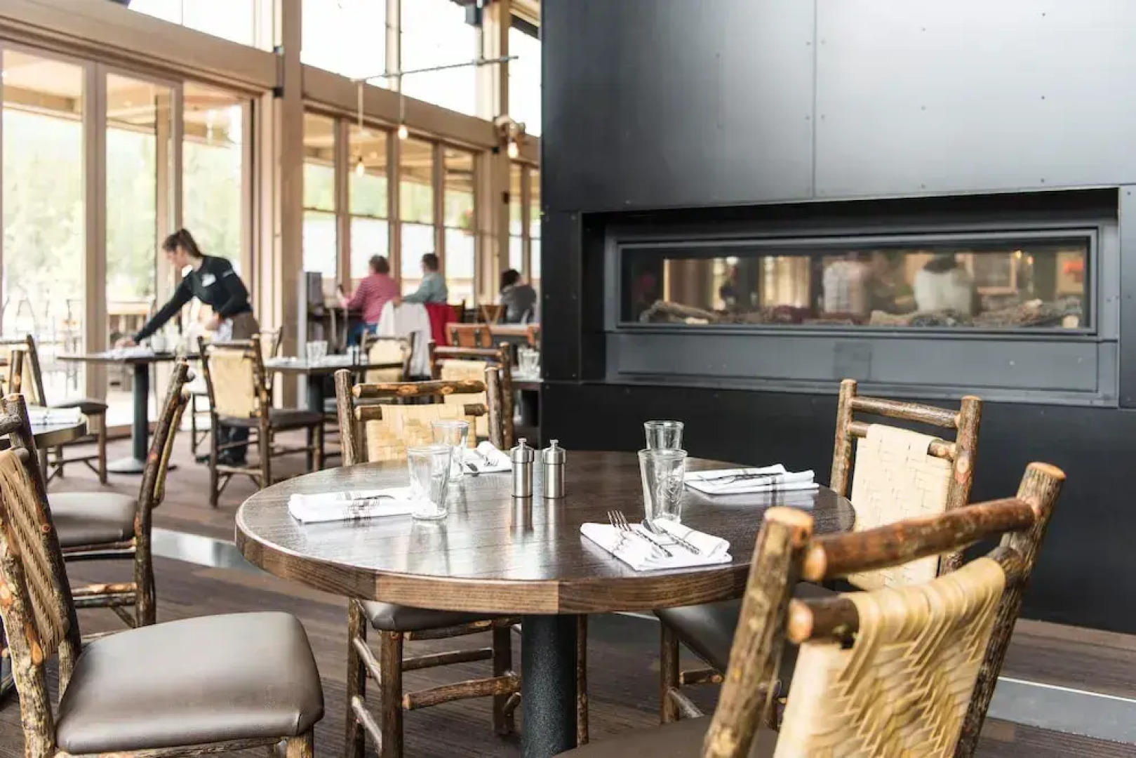 Holland America Denali Lodge