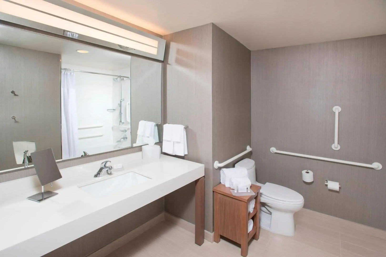 Courtyard by Marriott Redwood City