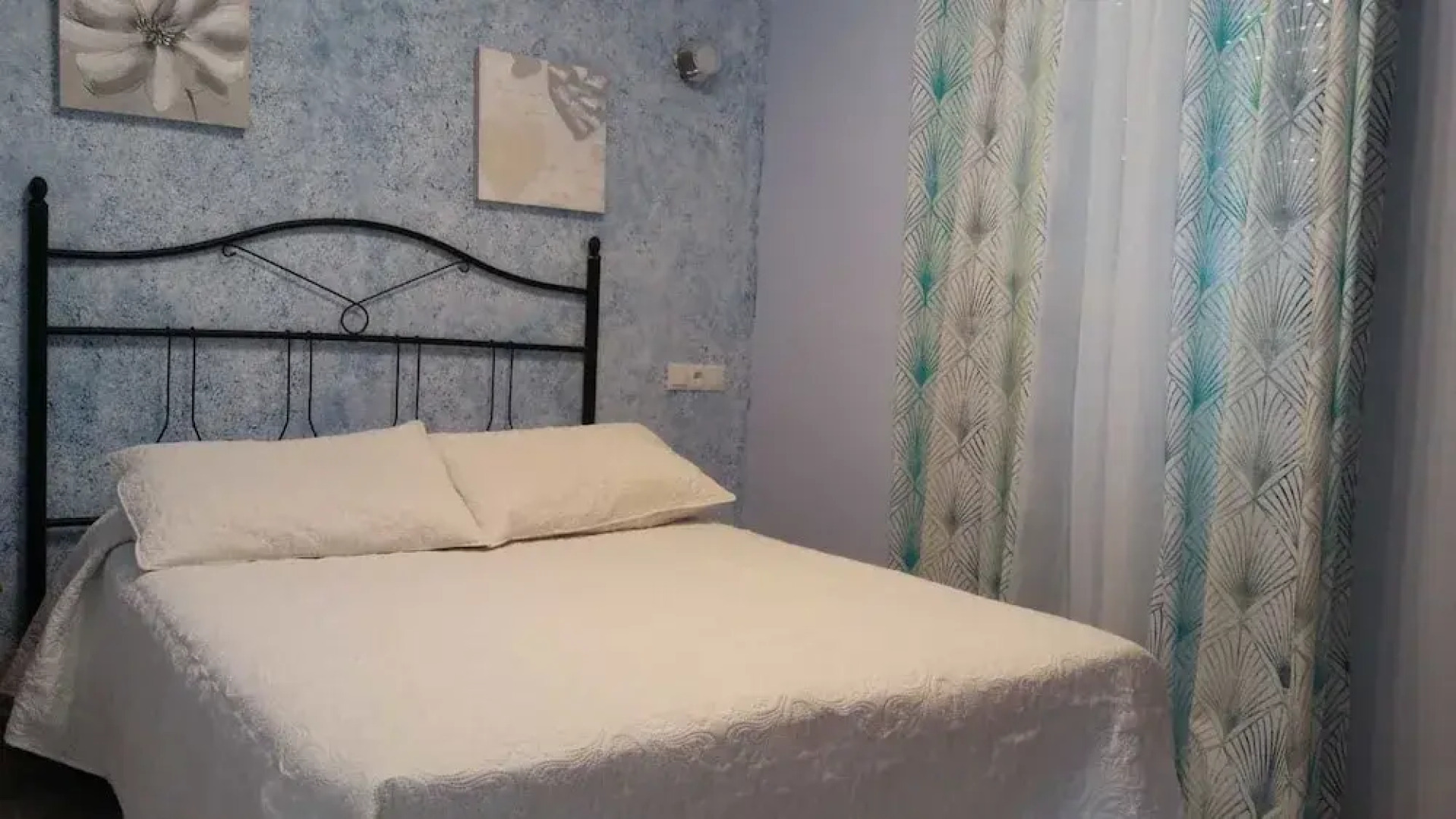 Los Jardines De Lola