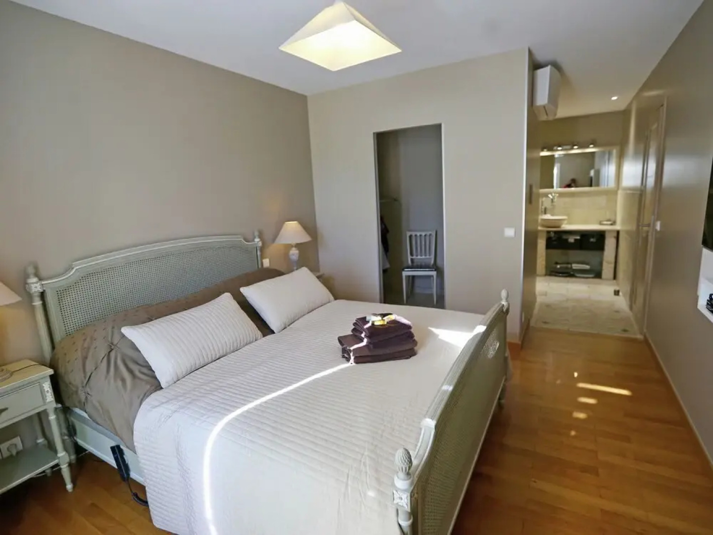 Magnificent Villa In Vence with Swimming Pool