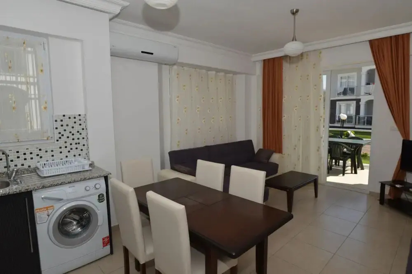 Lighthouse Legend Aparts