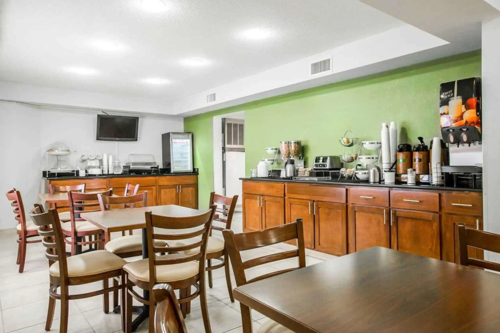 Rodeway Inn Austell Six Flags