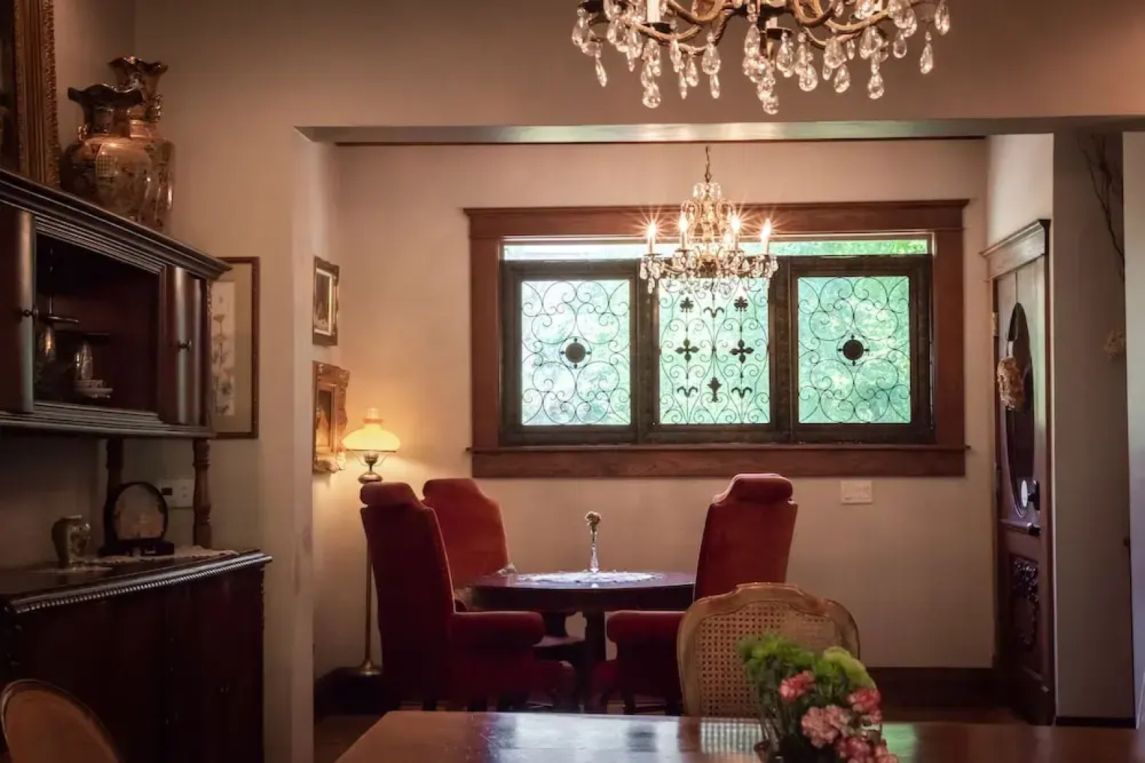 The Rusted Poppy Inn