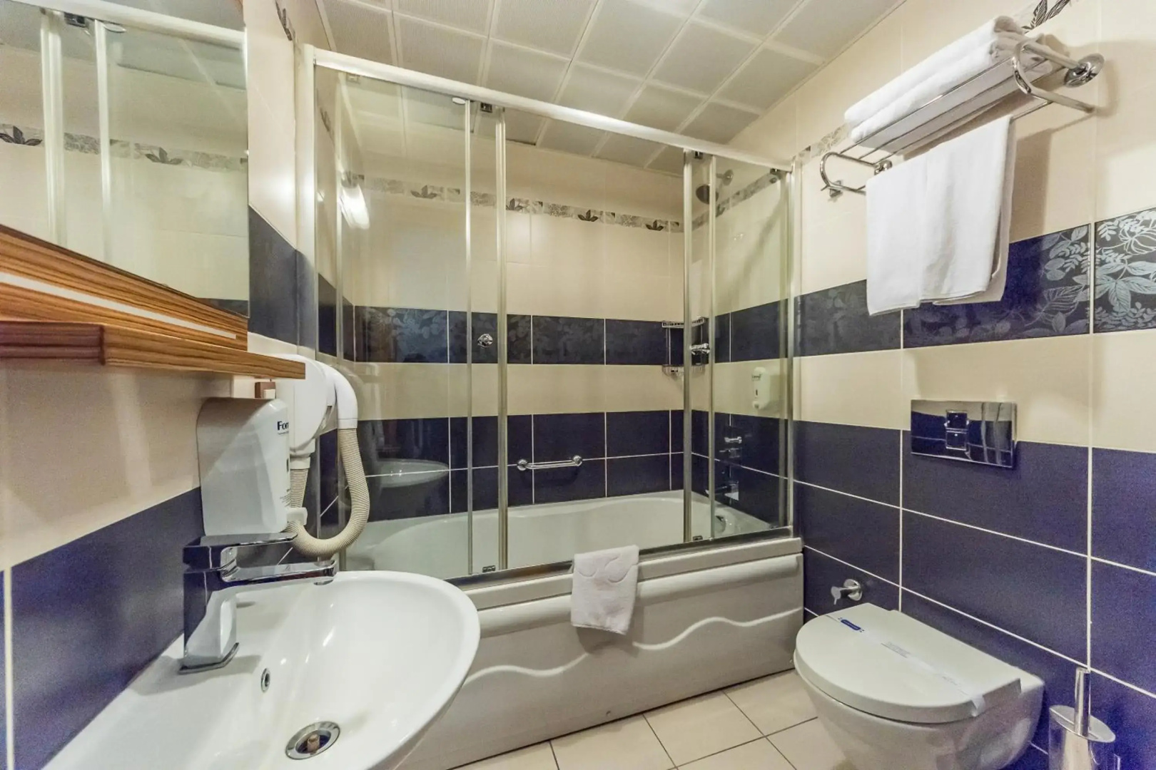 Hotel Almina Park