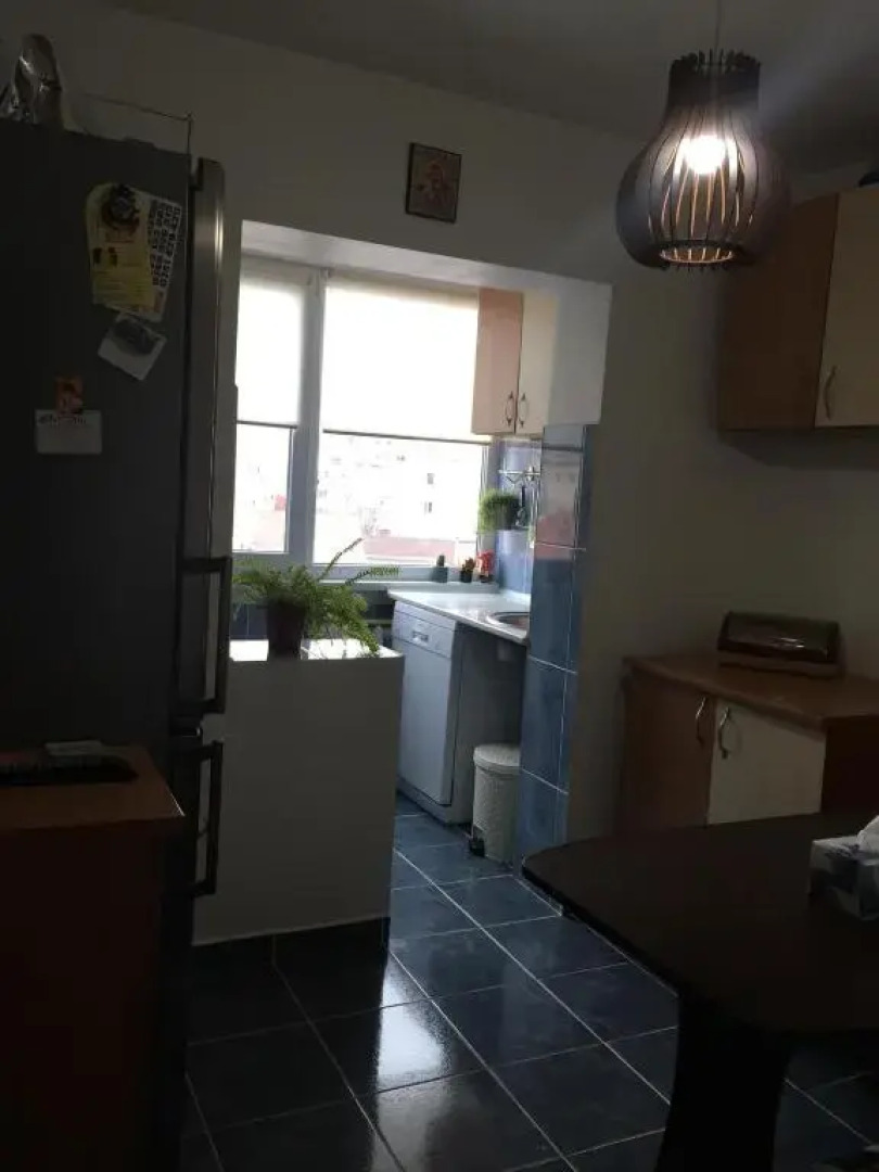 Apartament 3 camere în Mangalia.