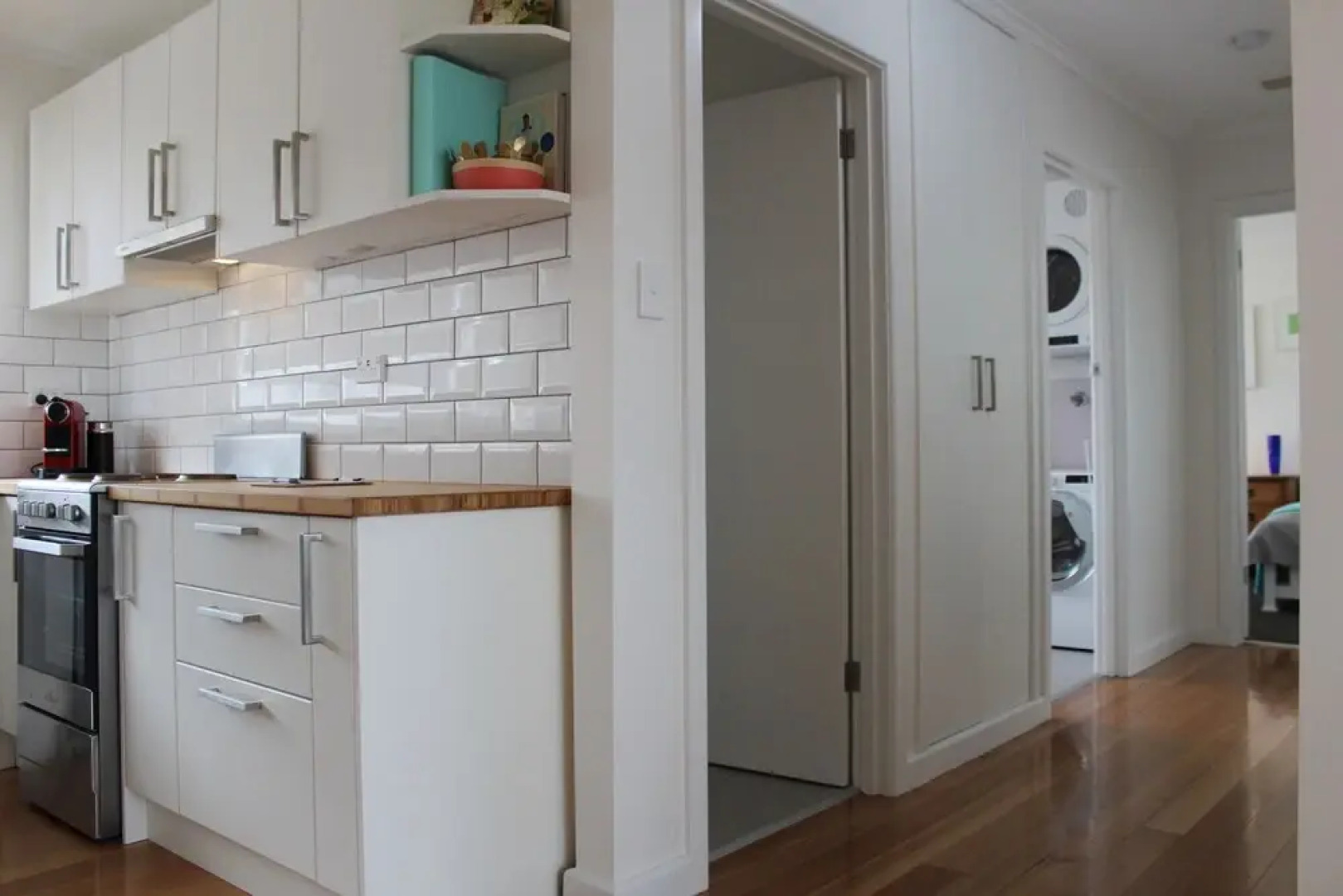 Newly Renovated Villa - Waters Edge