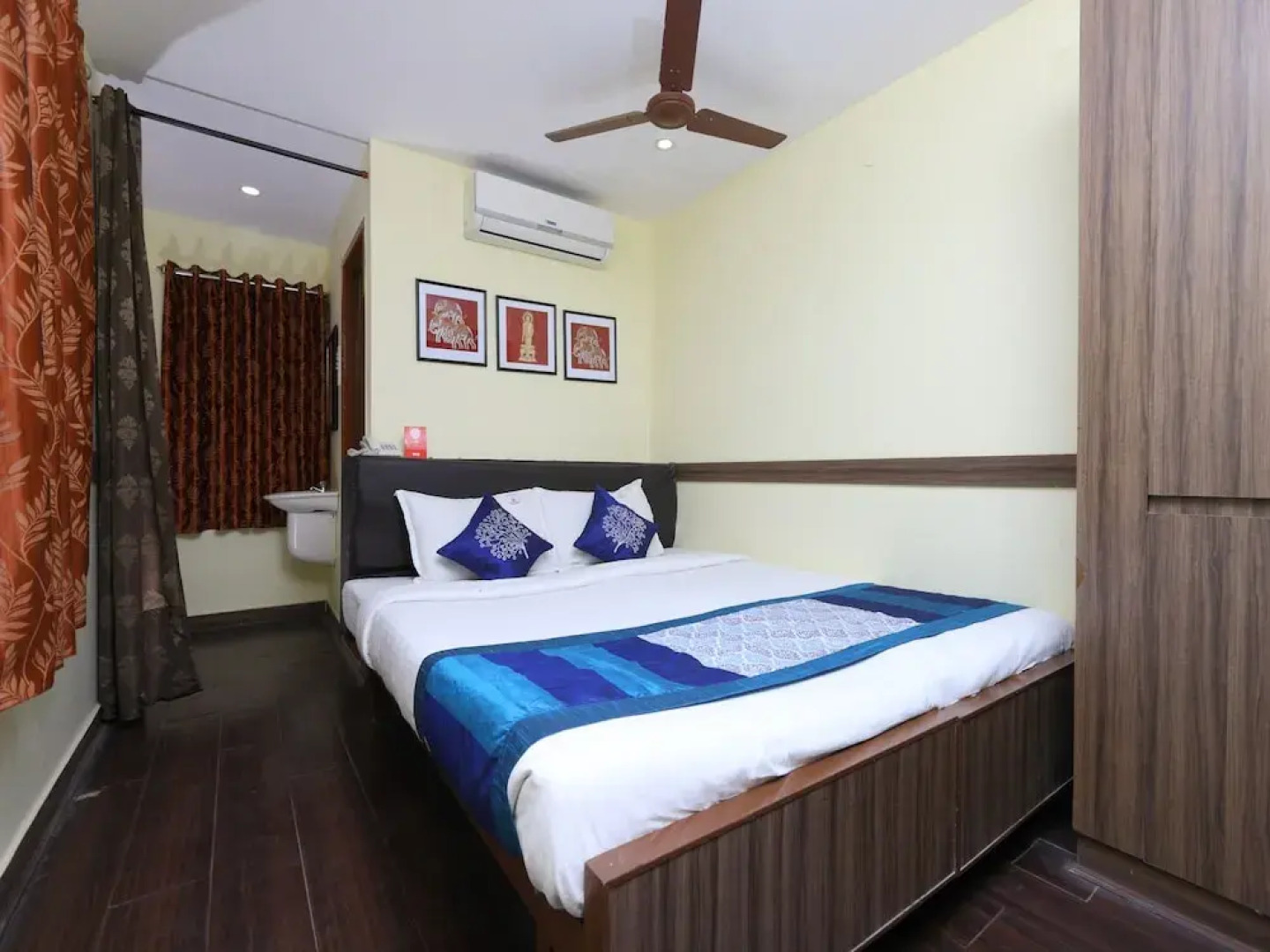 OYO 9443 Hotel Ramakrishna